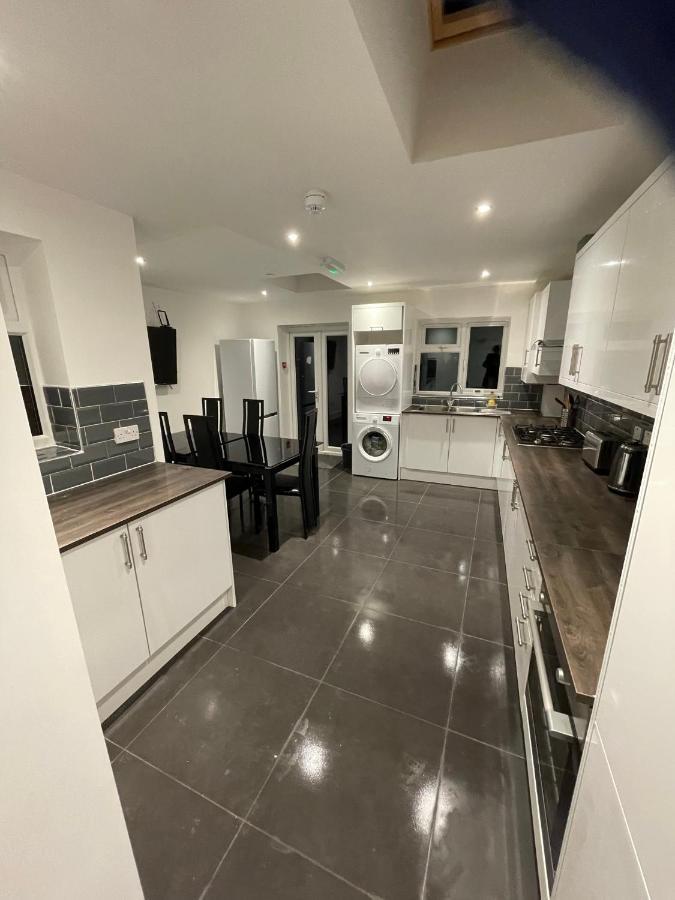 Vale Nky Apartment Rooms Londres Extérieur photo